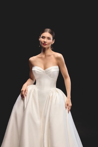 Justin Alexander Signature #Eira 99346 #7 default thumbnail